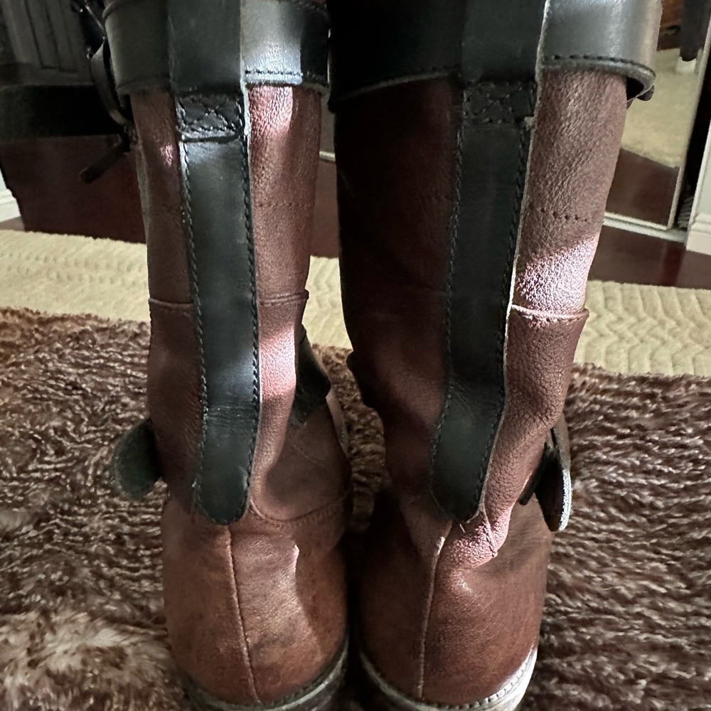 Balenciaga vintage brown and black sherpa lined boots - Picture 6 of 13